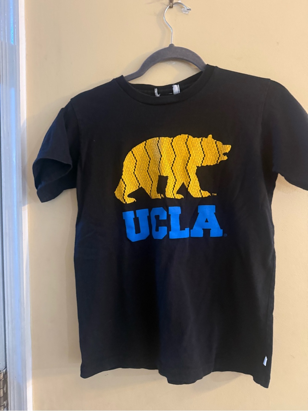 Third Street UCLa Kids' Black Graphic Tee with Gold Bear and Blue Logo, medium